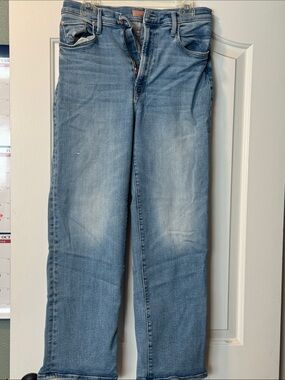 MOTHER Rambler Zip Flood Jeans - Light Blue Denim color out of the blue size 32